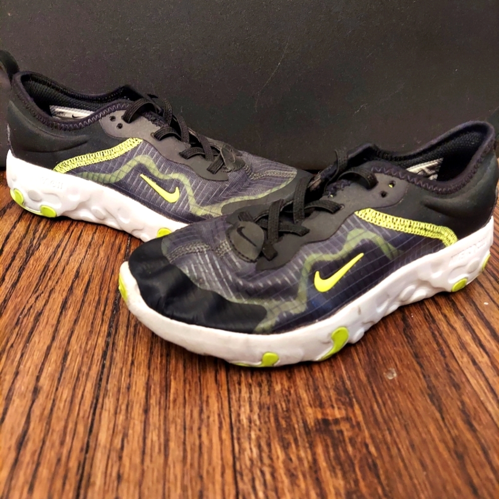 Nike Renew Size 1.5Y